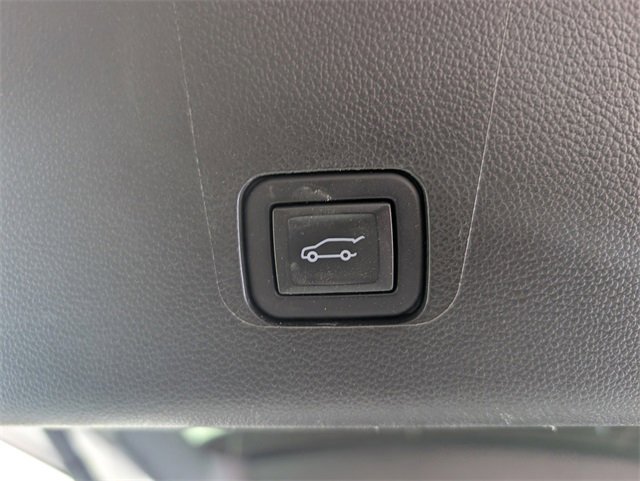 2023 Chevrolet Traverse Premier photo 4
