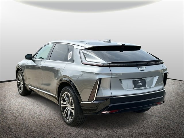 2025 Cadillac Lyriq Luxury photo 4