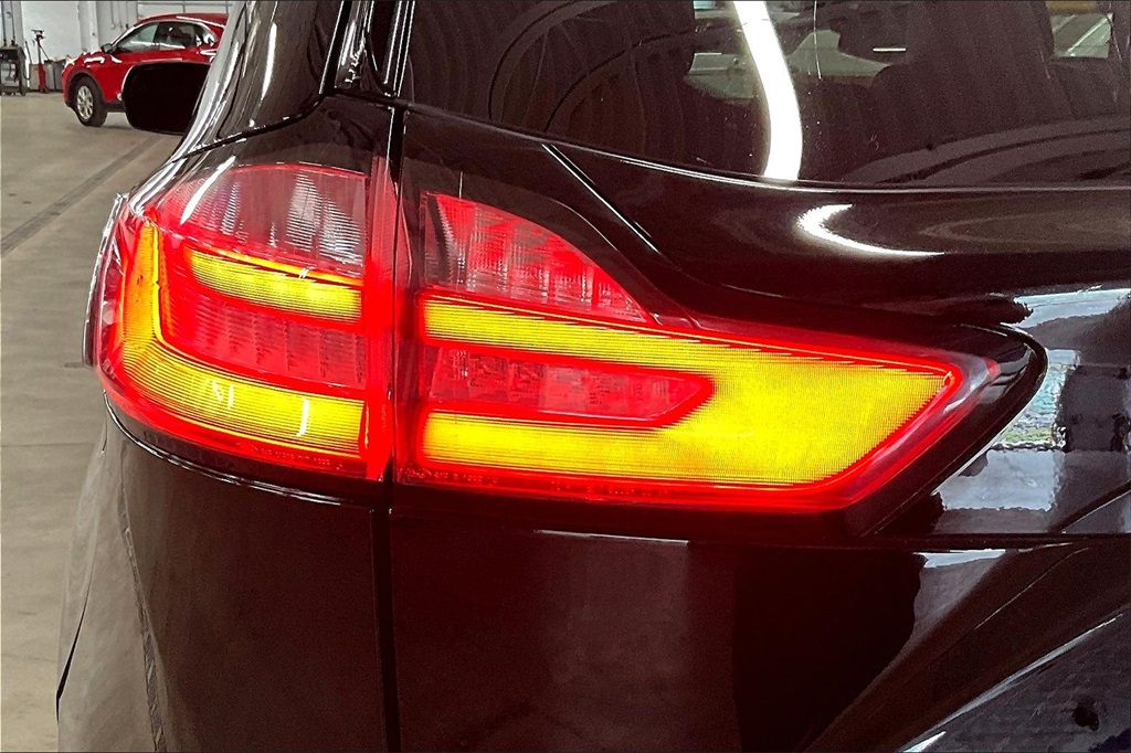 2022 Ford Edge Titanium photo 31