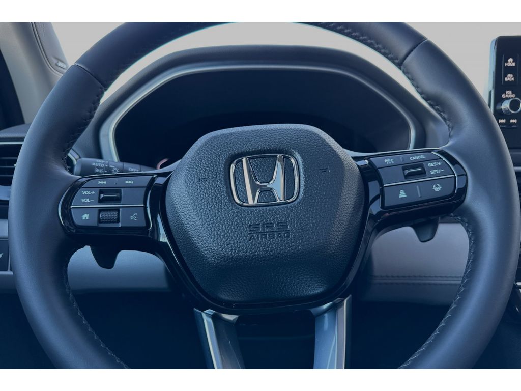 2025 Honda Pilot Touring photo 19