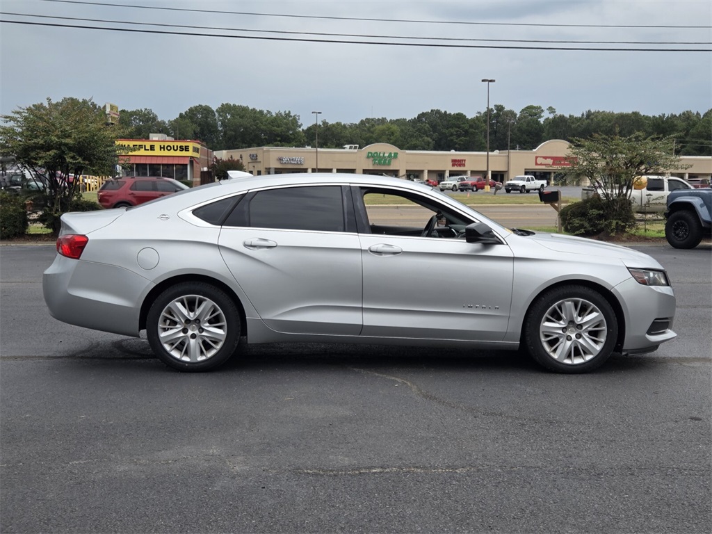 2016 Chevrolet Impala LS photo 2