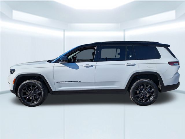 2025 Jeep Grand Cherokee Limited photo 2