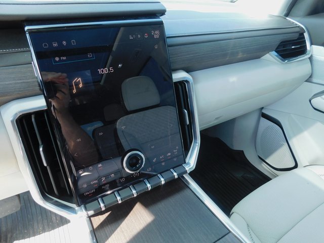 2024 Gmc Acadia Denali photo 24