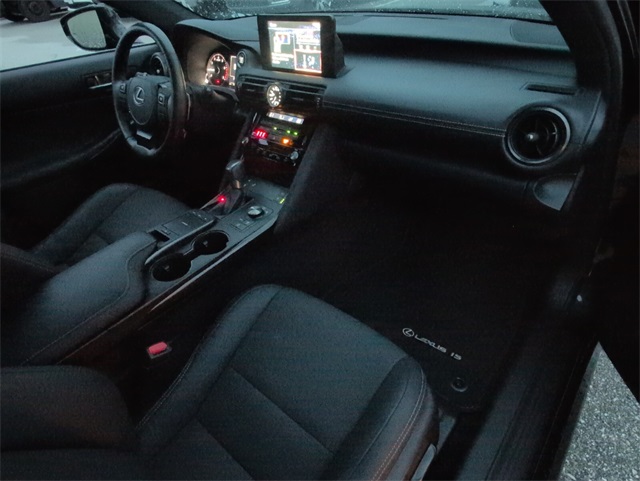 2024 Lexus IS 300 photo 13