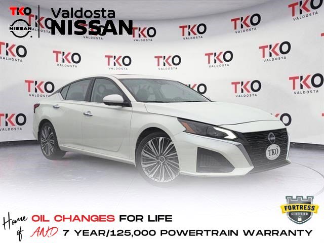 2025 Nissan Altima SL's photo