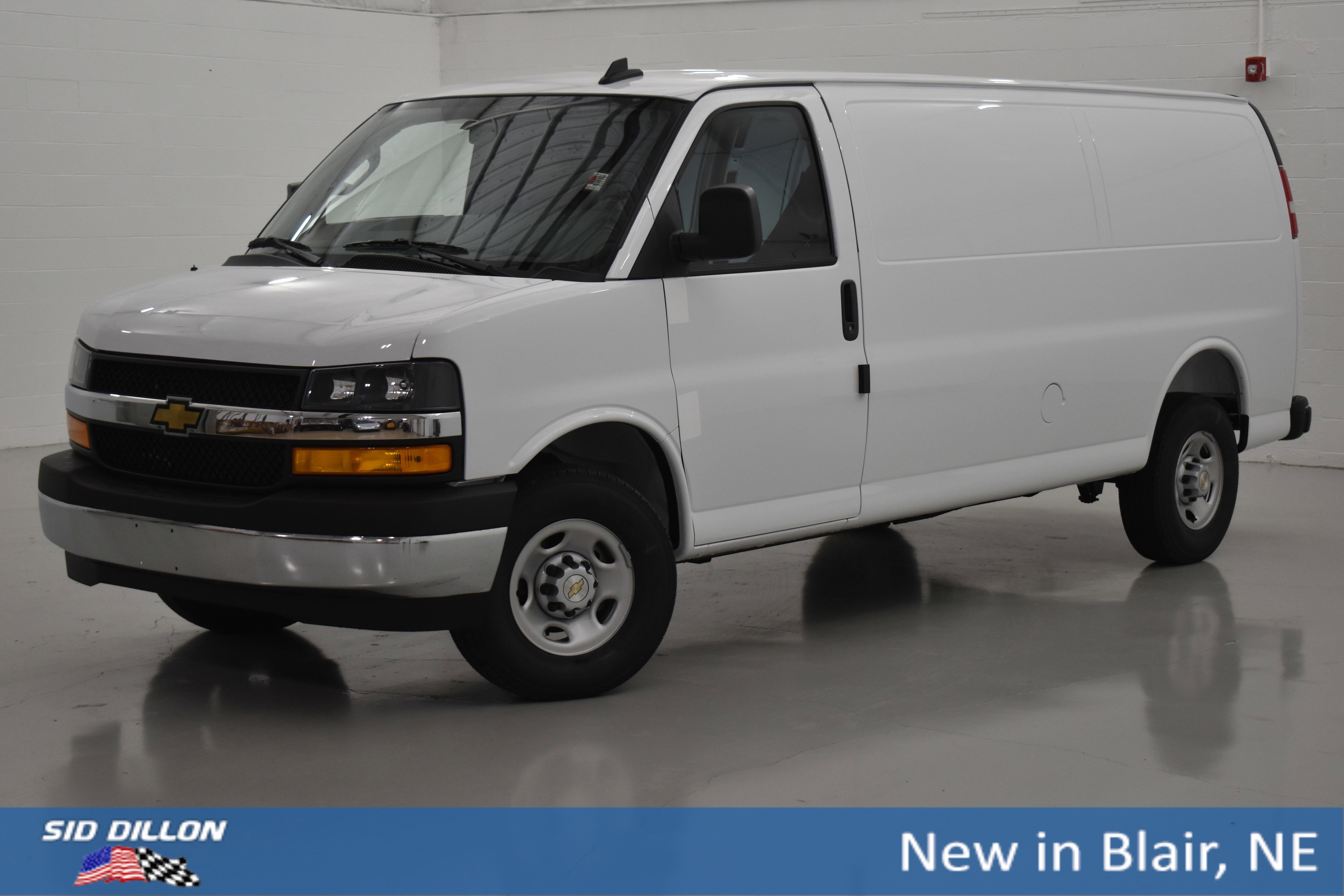 2025 Chevrolet Express Cargo Work Van's photo