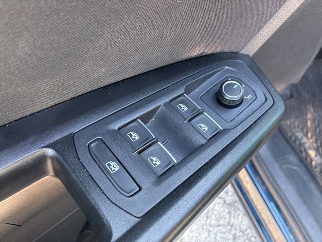 2018 Volkswagen Atlas S photo 8