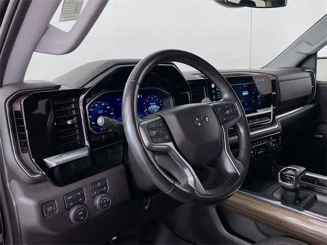 2022 Chevrolet Silverado 1500 RST photo 10