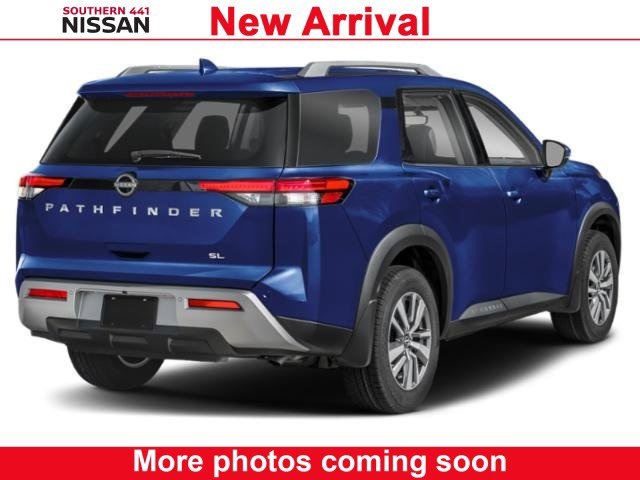 2025 Nissan Pathfinder SL photo 2