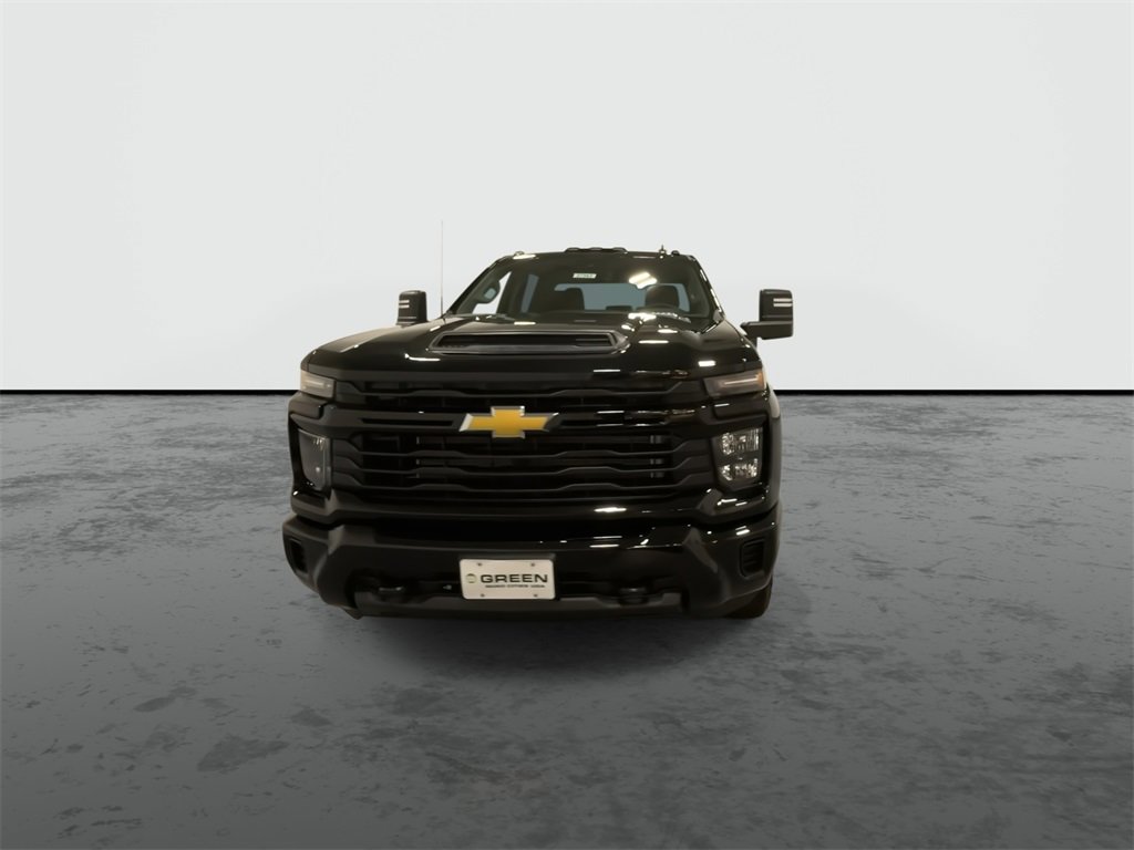 2026 Chevrolet Silverado 2500HD Custom photo 3