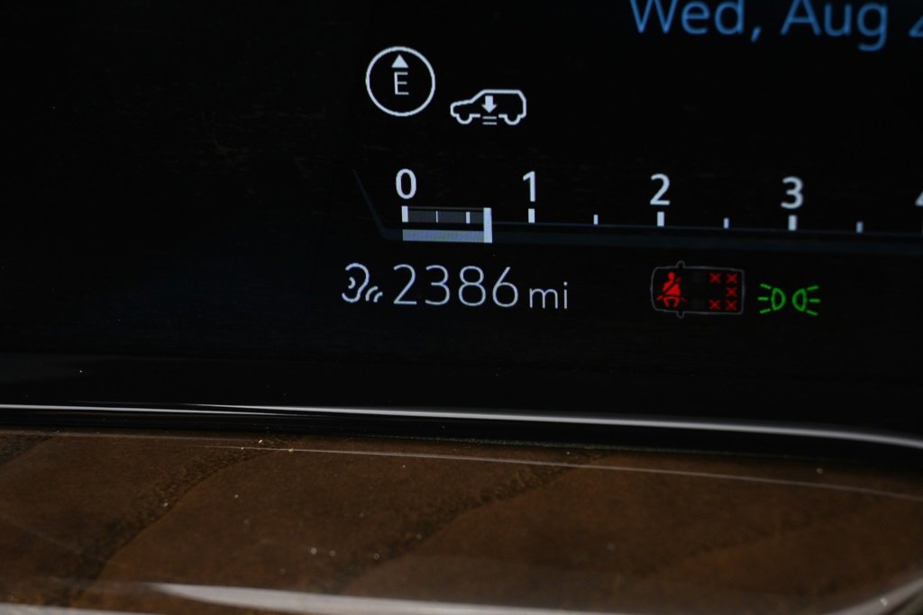 2024 Cadillac Escalade ESV Premium Luxury Platinum photo 27