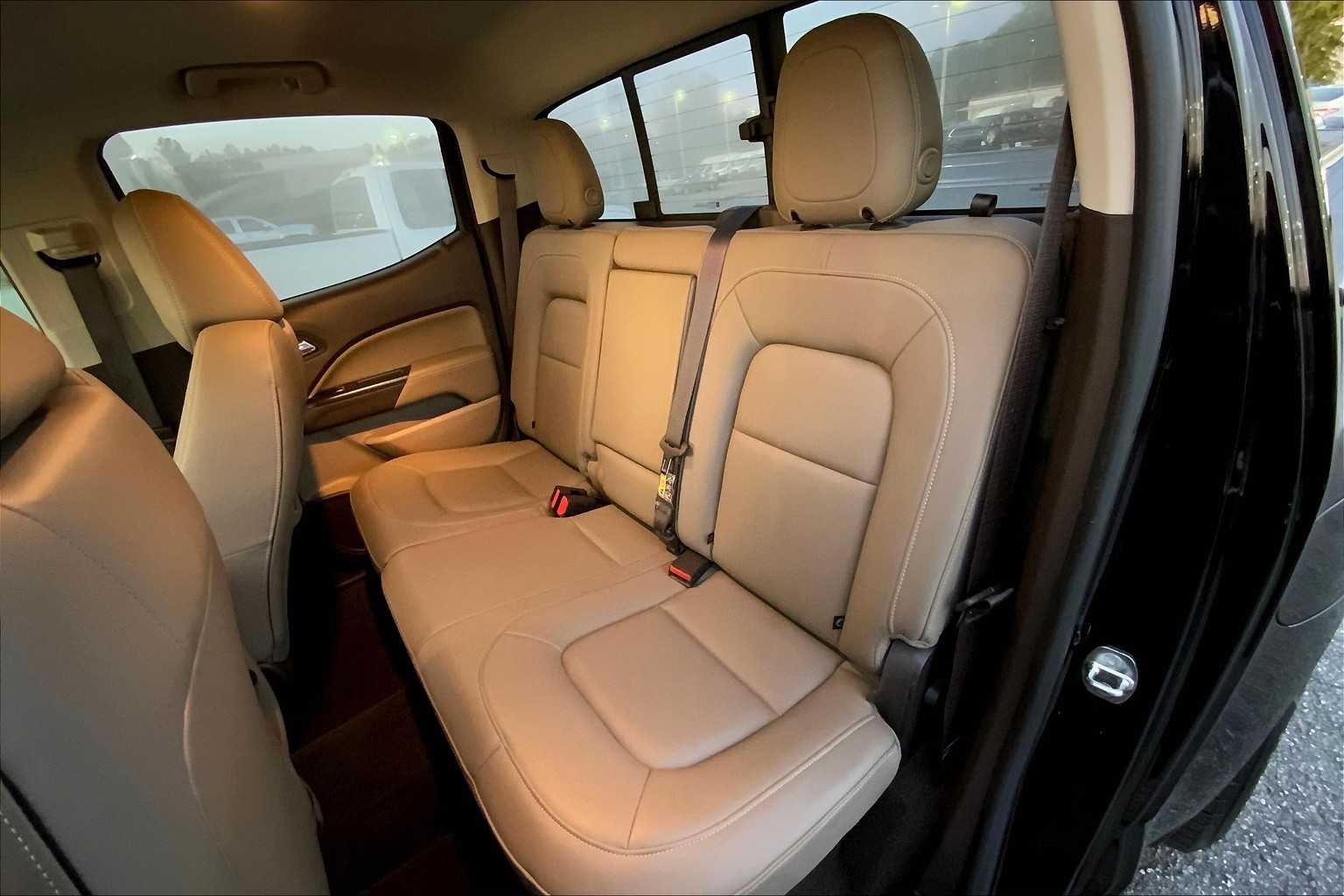 2017 Gmc Canyon SLT photo 17
