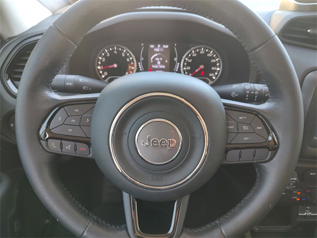 2020 Jeep Renegade Altitude photo 9
