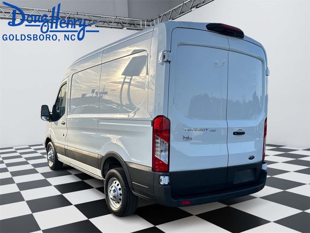 2023 Ford Transit Cargo Van photo 2