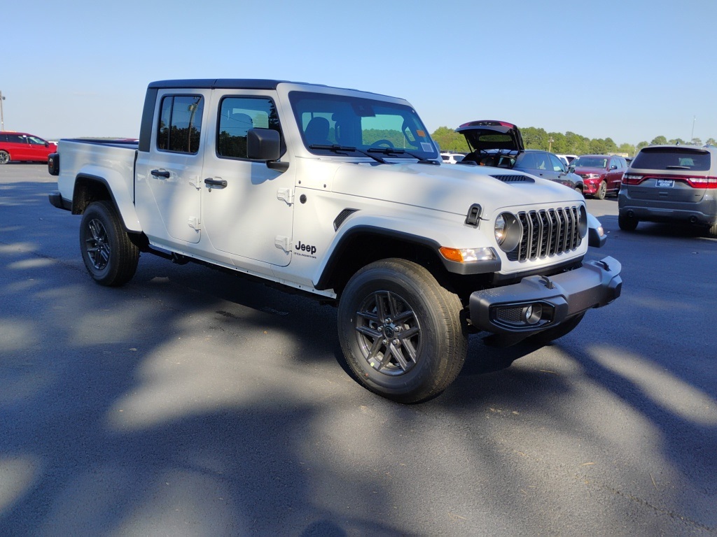 2025 Jeep Gladiator Sport S photo 3