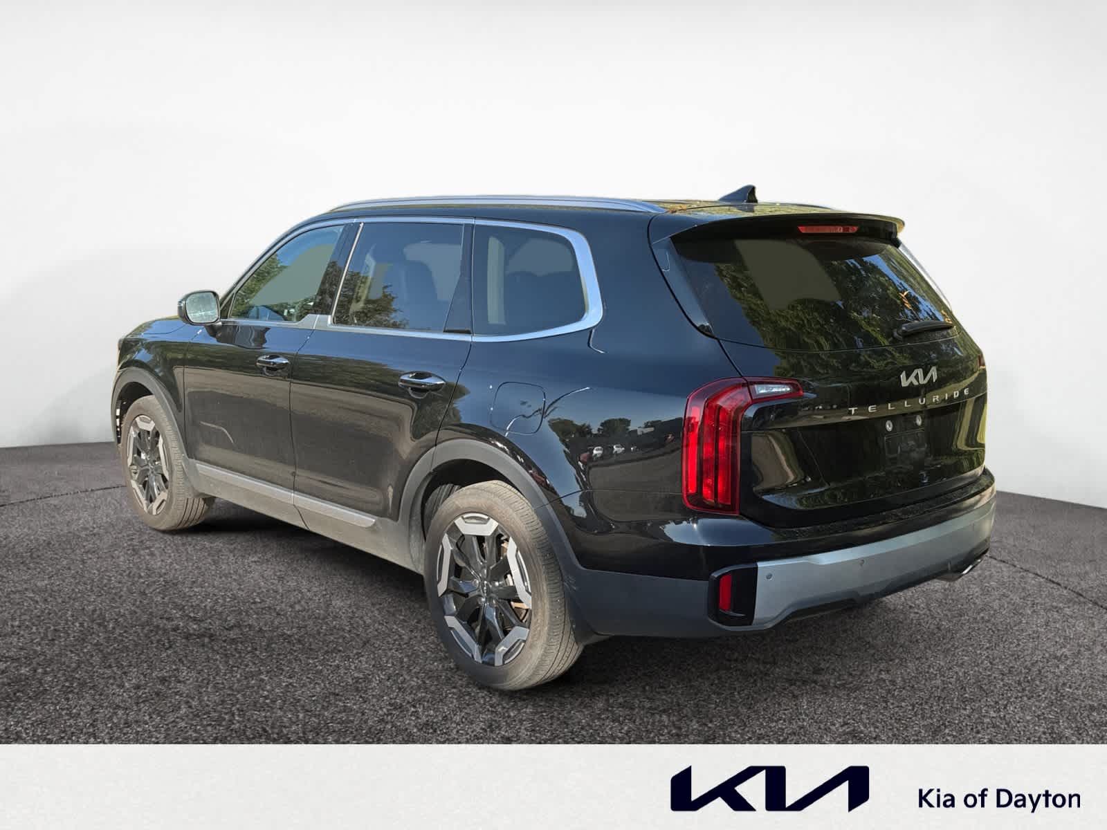 2023 Kia Telluride S photo 3