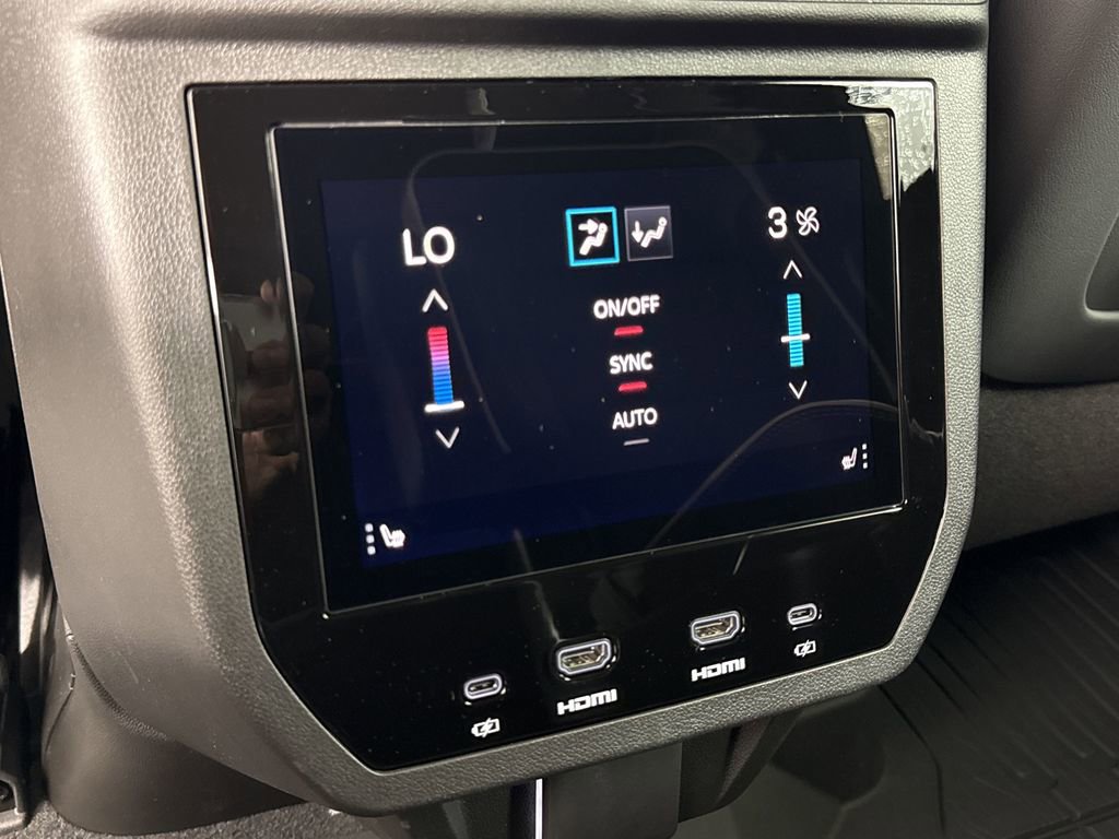 2025 Gmc Yukon AT4 Ultimate photo 22