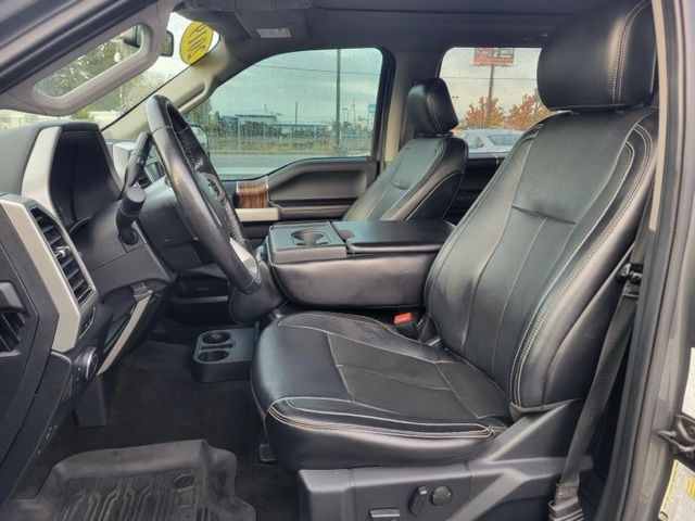 2019 Ford F-150 Lariat photo 2