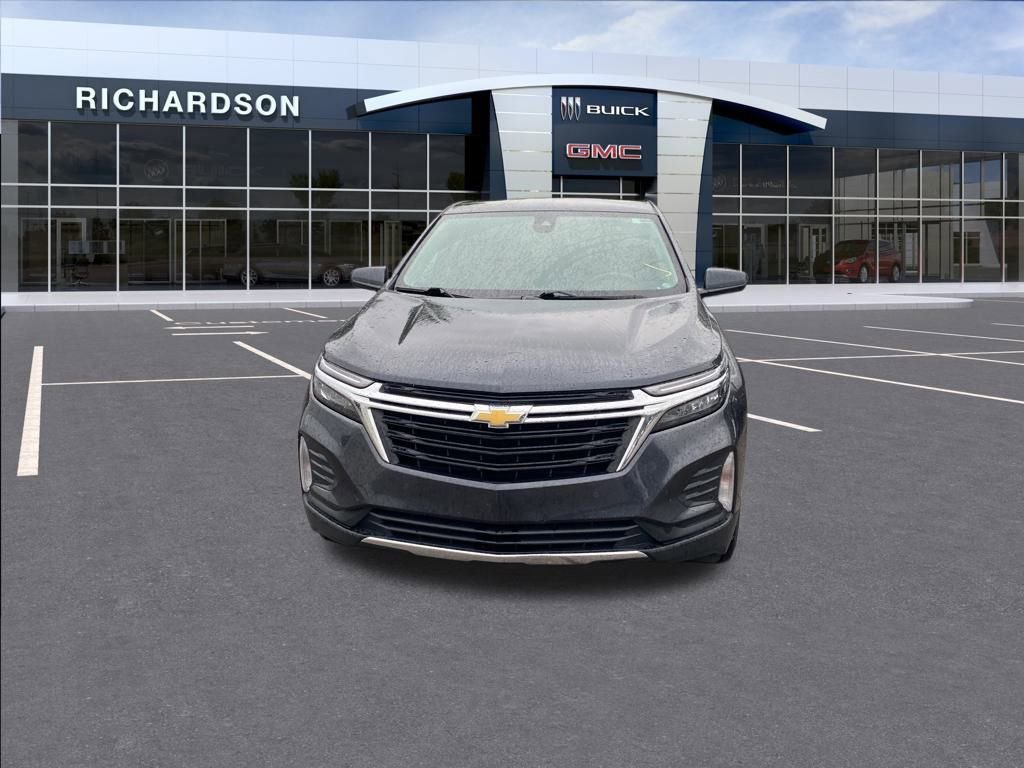 2022 Chevrolet Equinox LT photo 2