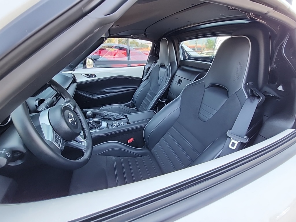 2024 Mazda MX-5 Miata Miata RF photo 8