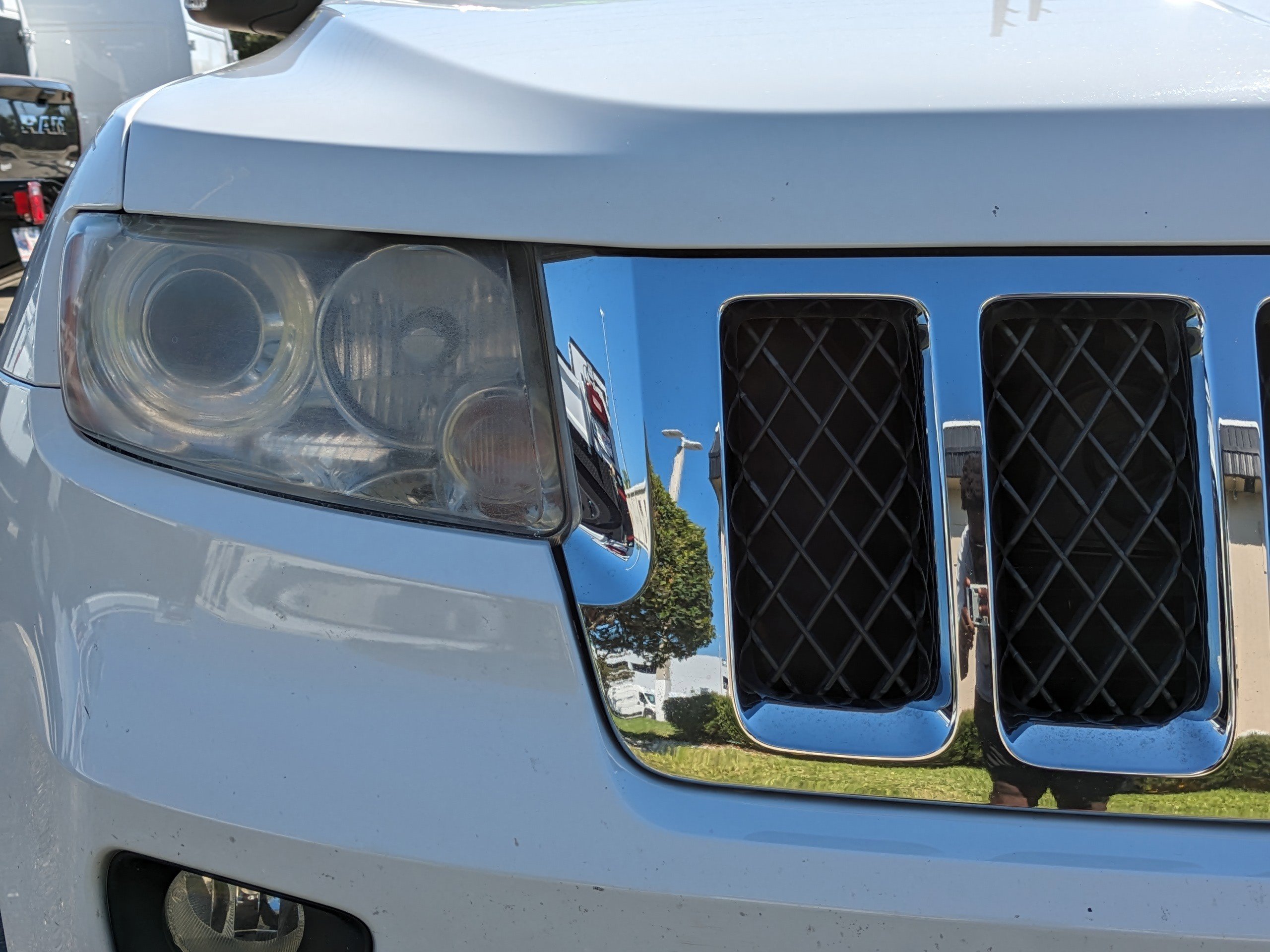 2013 Jeep Grand Cherokee Overland photo 9