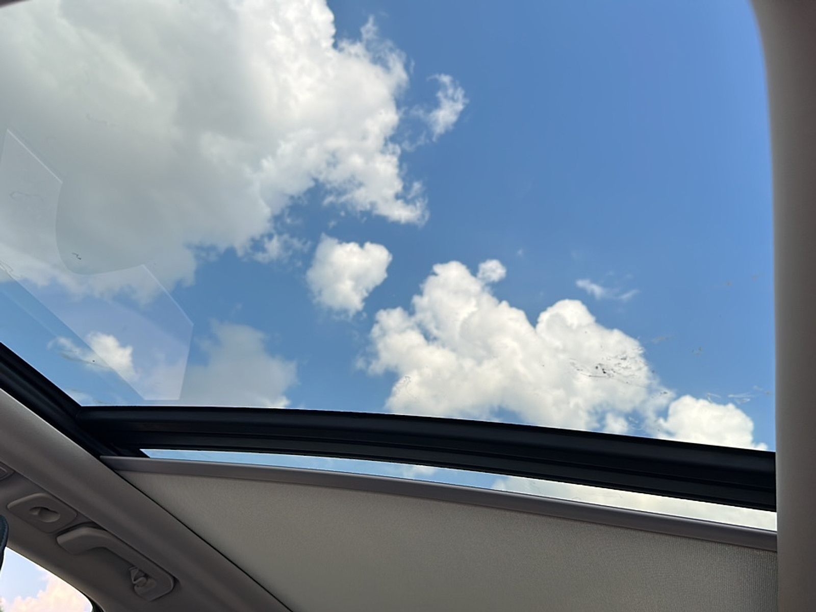 2023 Volvo XC60 B5 Plus photo 15