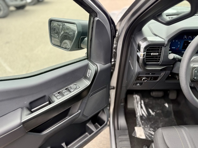 2025 Ford F-150 STX photo 13