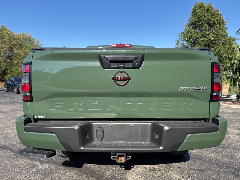2023 Nissan Frontier PRO-4X Crew Cab photo 4