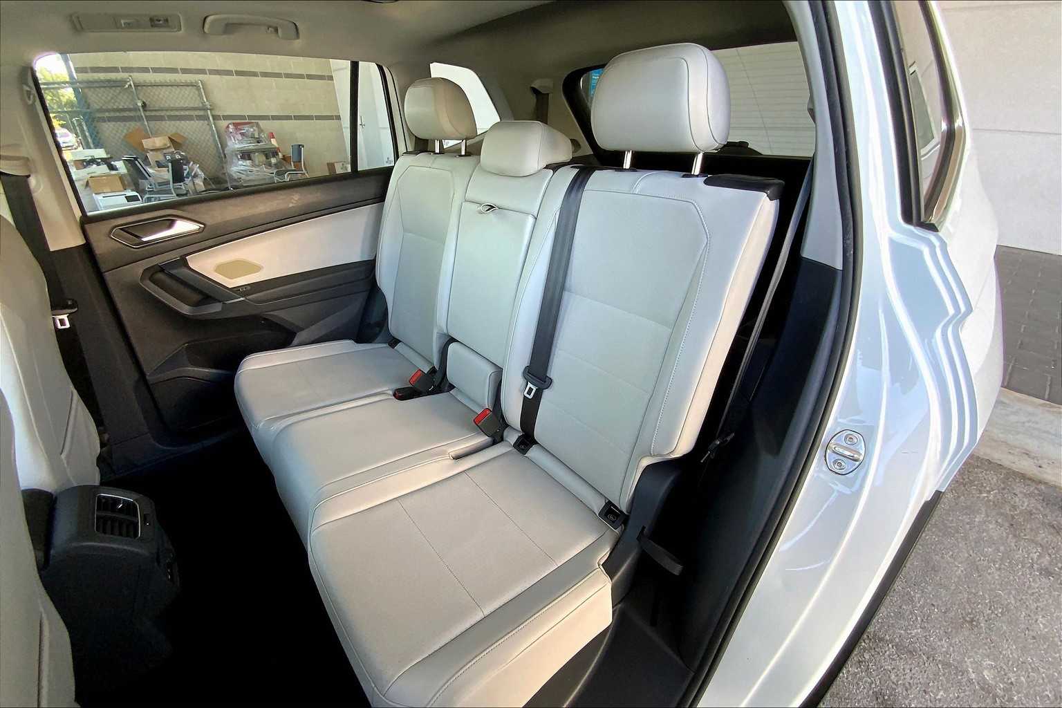 2018 Volkswagen Tiguan SE photo 19