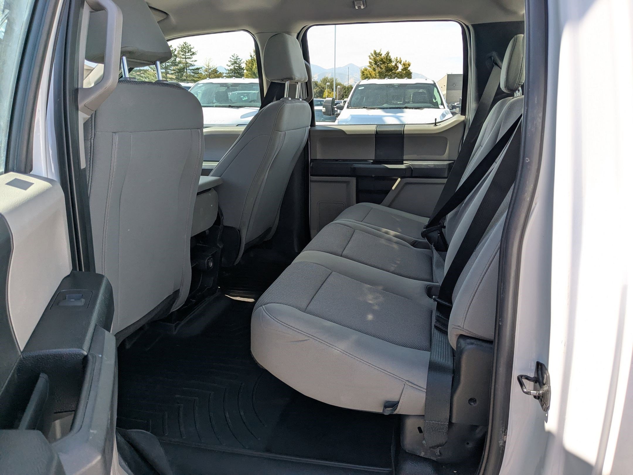 2020 Ford F-350 XL photo 21