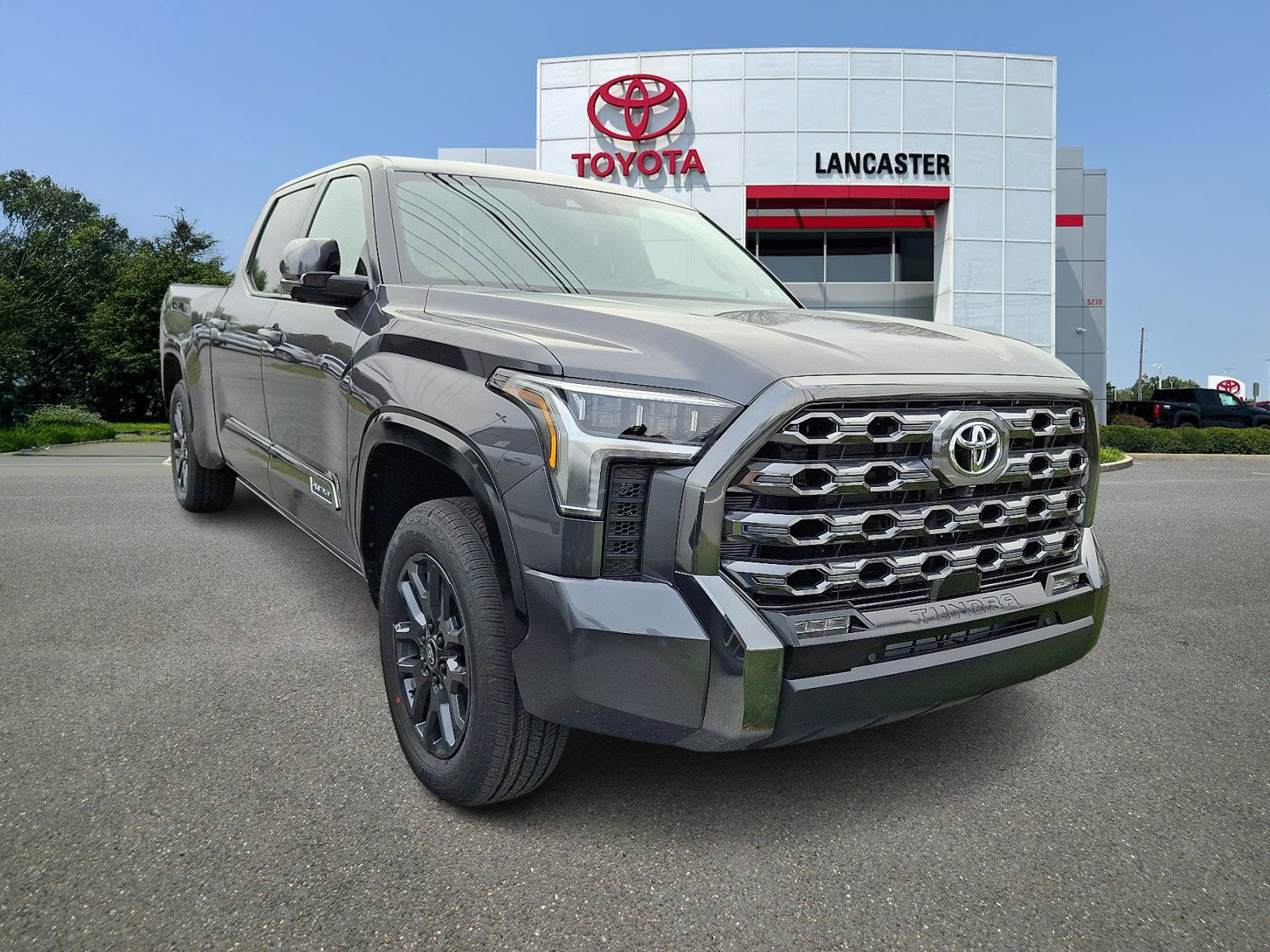 2026 Toyota Tundra Platinum's photo