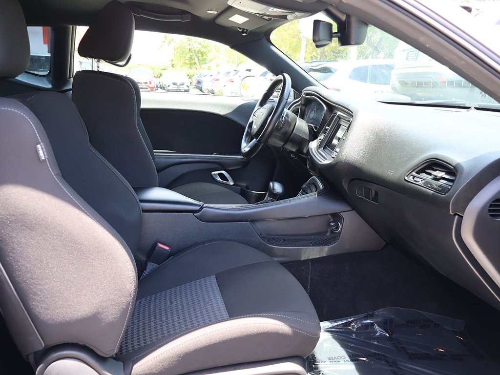 2022 Dodge Challenger R/T photo 18