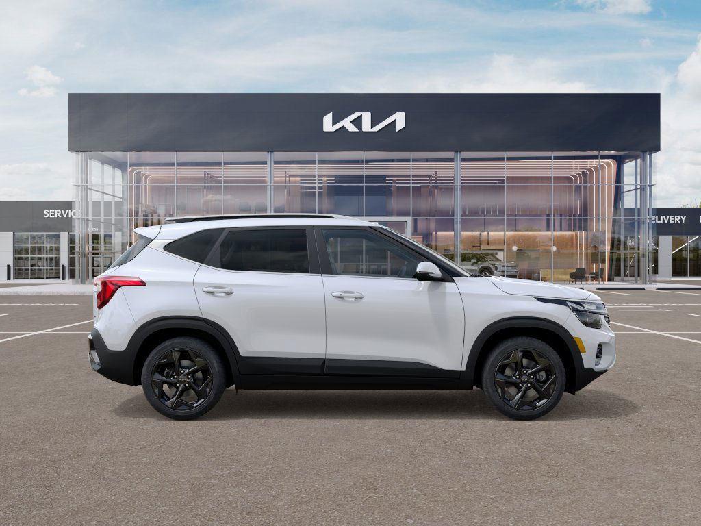 2026 Kia Seltos EX photo 6