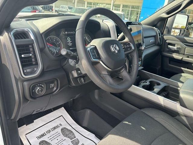 2025 Ram 3500 Big Horn photo 21