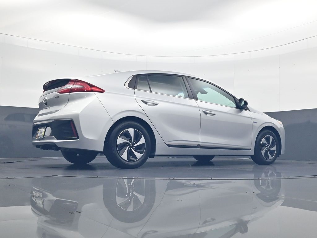2019 Hyundai Ioniq SEL photo 25