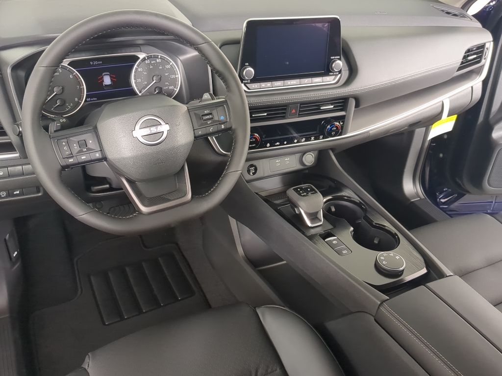 2026 Nissan Rogue SV photo 14