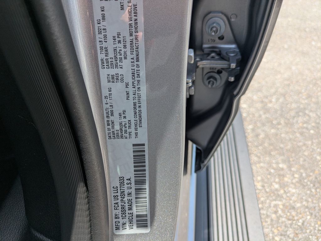 2025 Ram 1500 Laramie photo 33