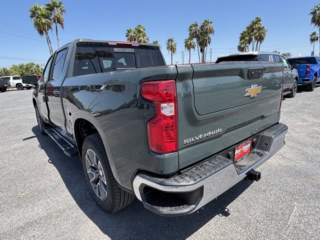 2026 Chevrolet Silverado 1500 LT photo 2
