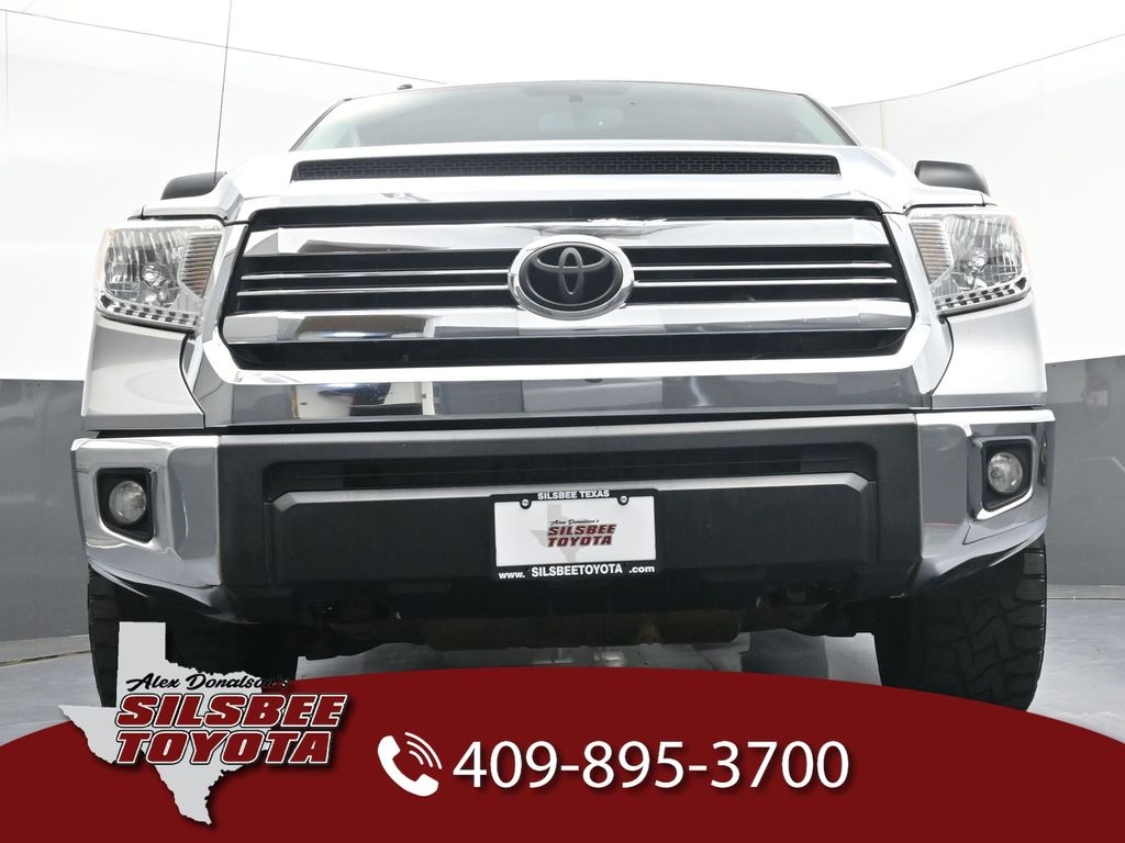 2017 Toyota Tundra SR5 photo 18