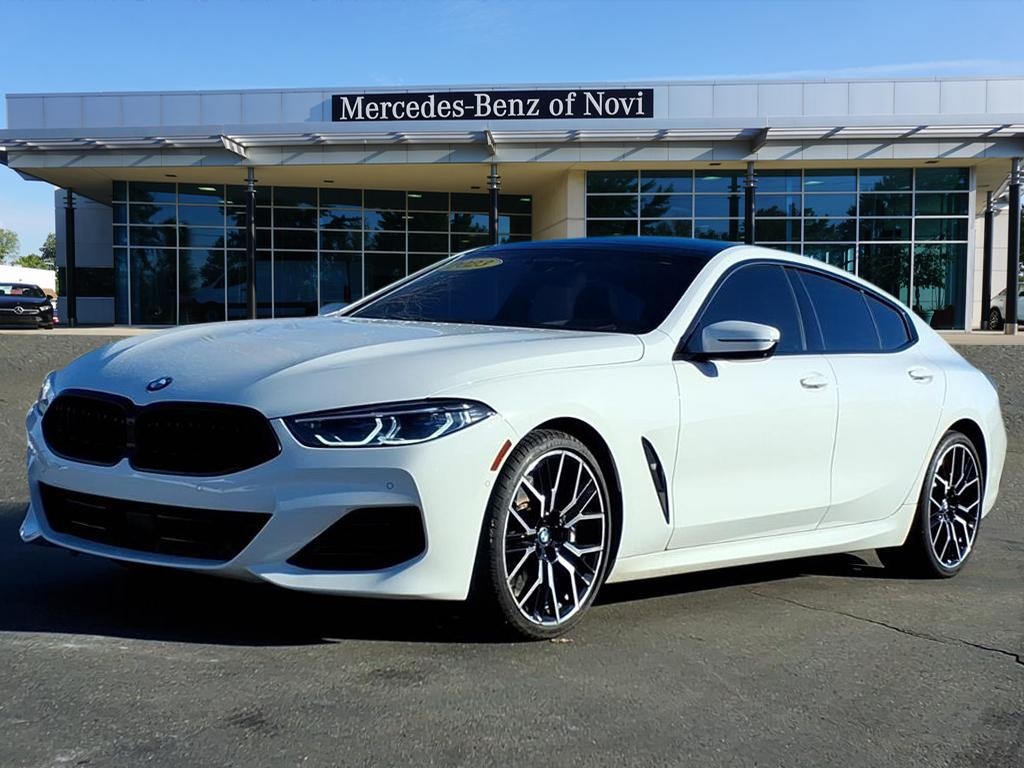 2023 BMW 8 Series 840i's photo