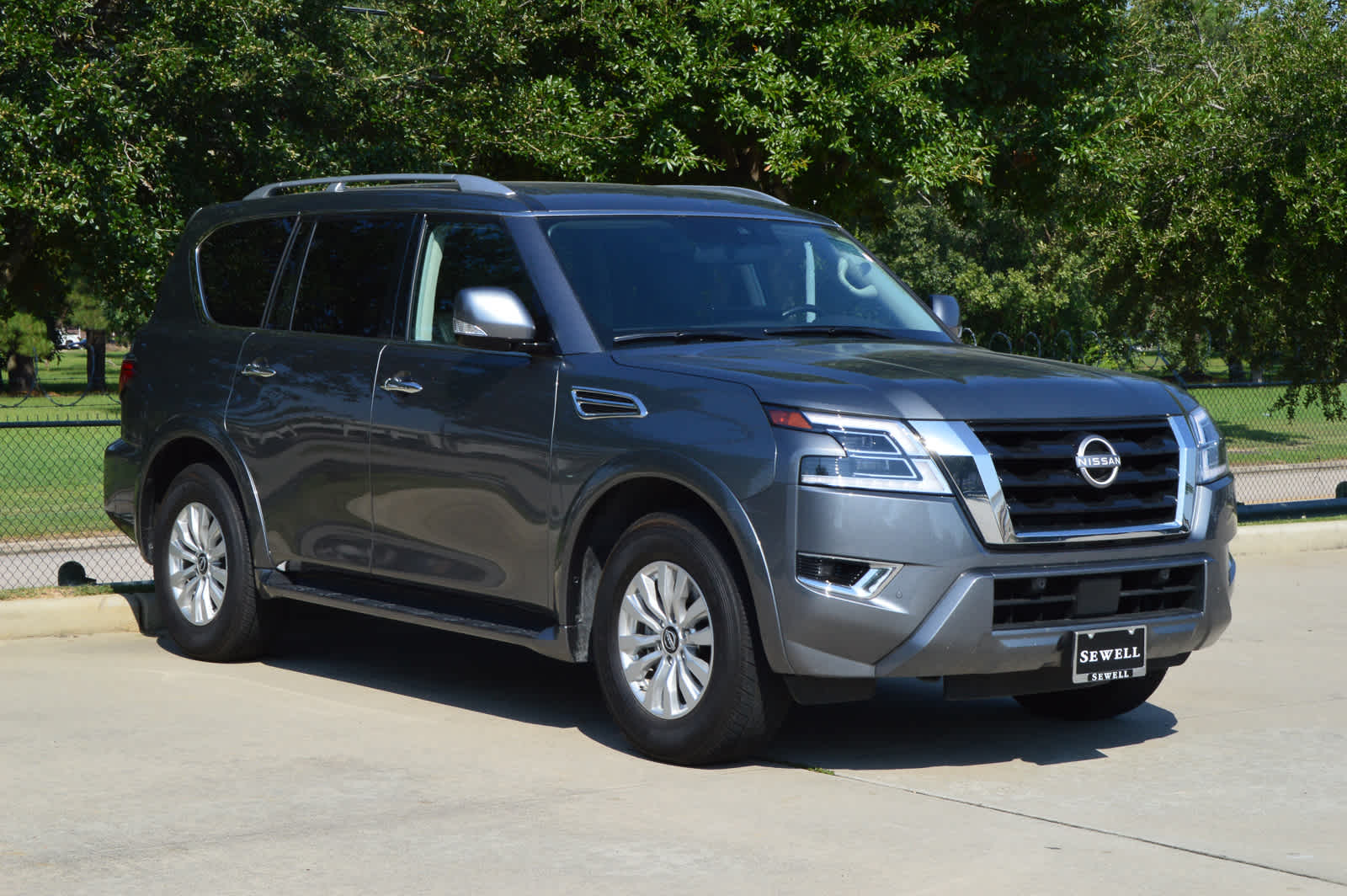2024 Nissan Armada SV photo 3