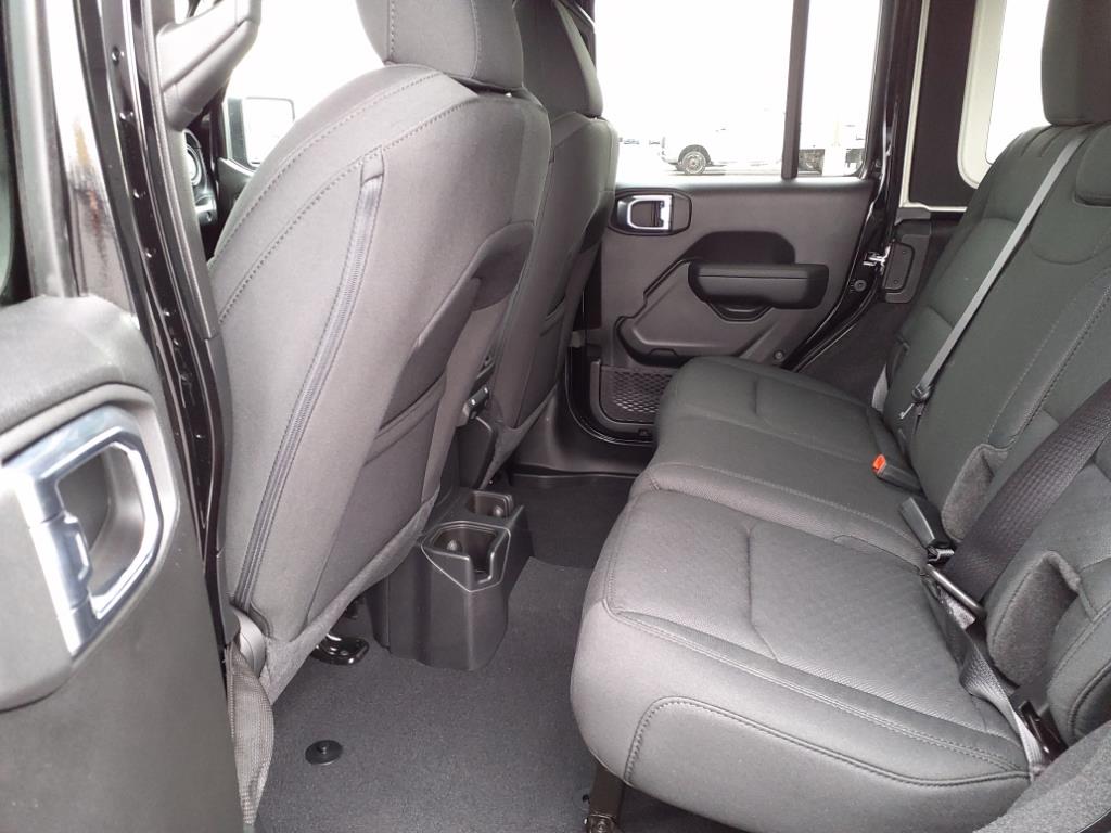 2023 Jeep Wrangler Unlimited Sport Altitude photo 4