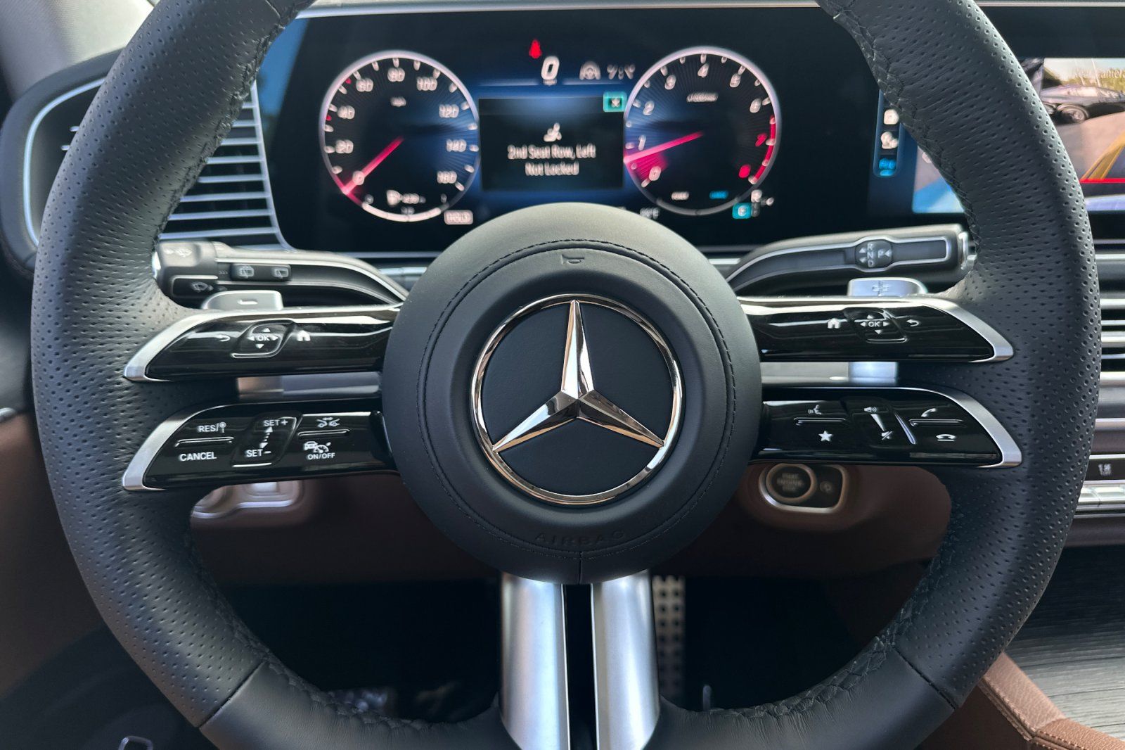 2026 Mercedes Benz GLS 450 4MATIC photo 19