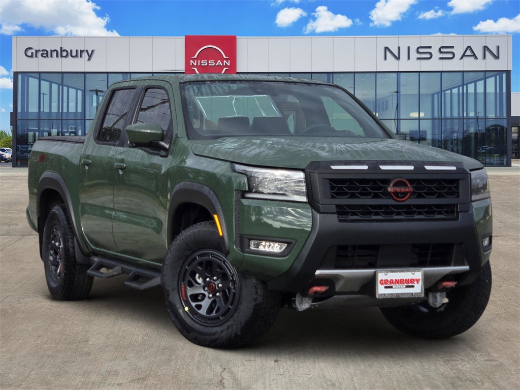 2026 Nissan Frontier PRO-4X's photo