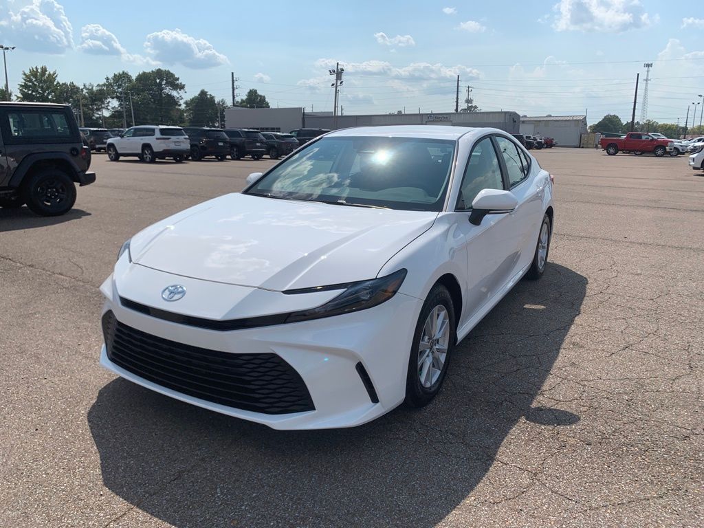 2026 Toyota Camry LE photo 3