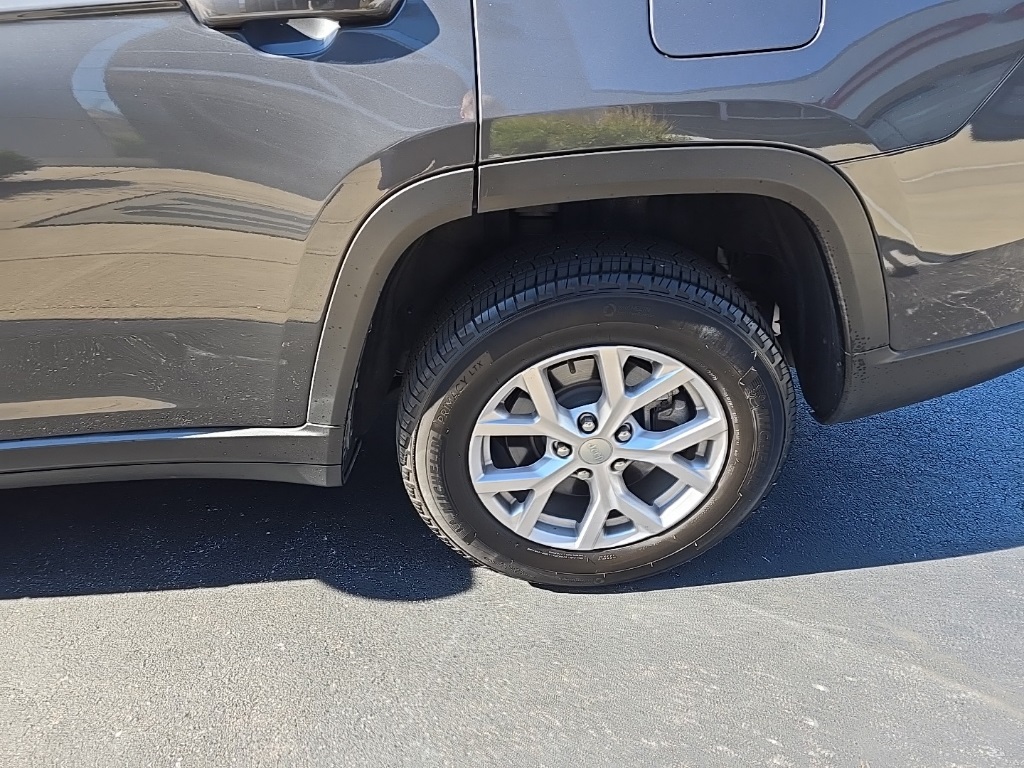 2022 Jeep Grand Cherokee Limited photo 7