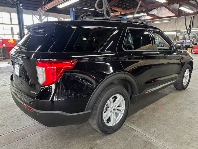 2022 Ford Explorer XLT photo 3