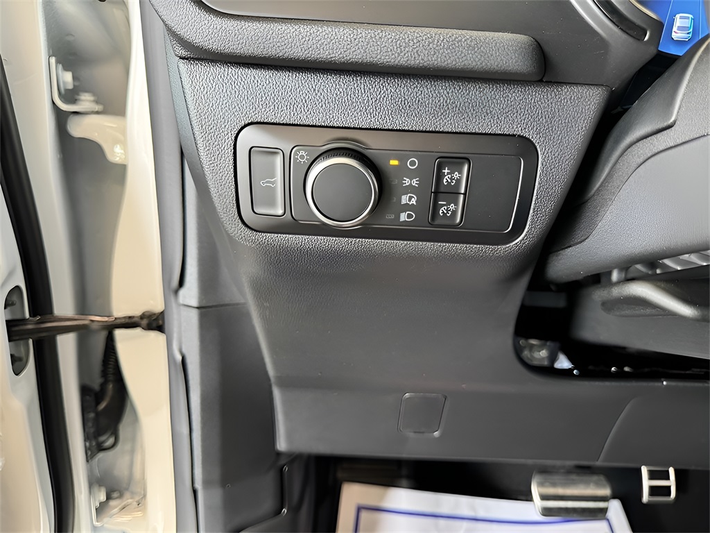 2024 Ford Escape ST-Line photo 21