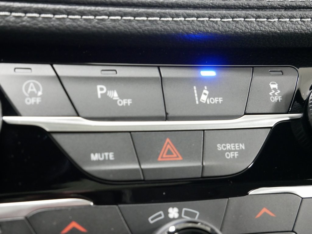 2026 Chrysler Pacifica Limited photo 21