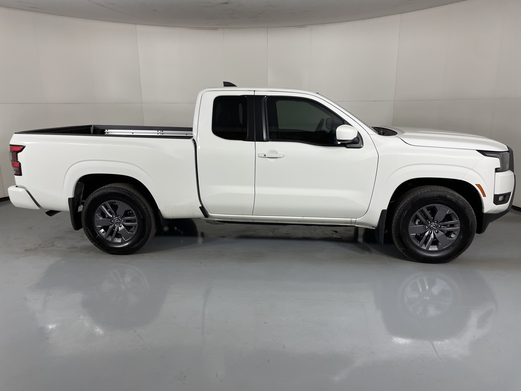 2025 Nissan Frontier King Cab SV photo 8